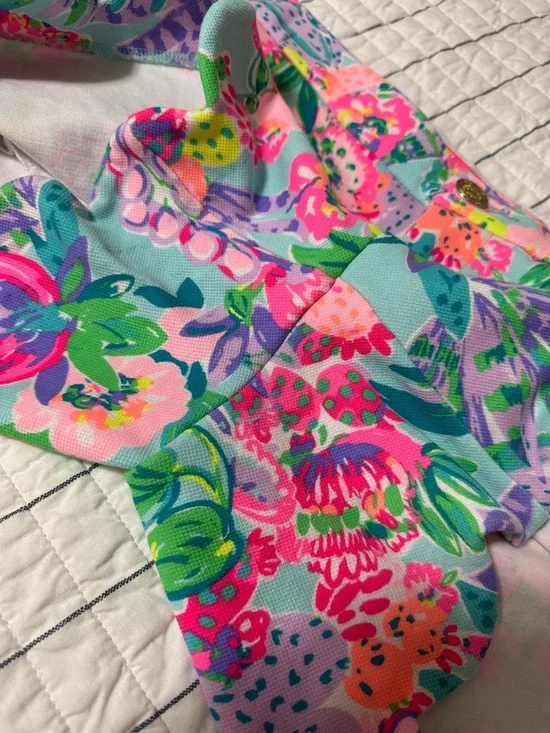 Lilly Pulitzer Turquoise Floral Scallop Hem Athletic Shorts - Picture 3 of 4